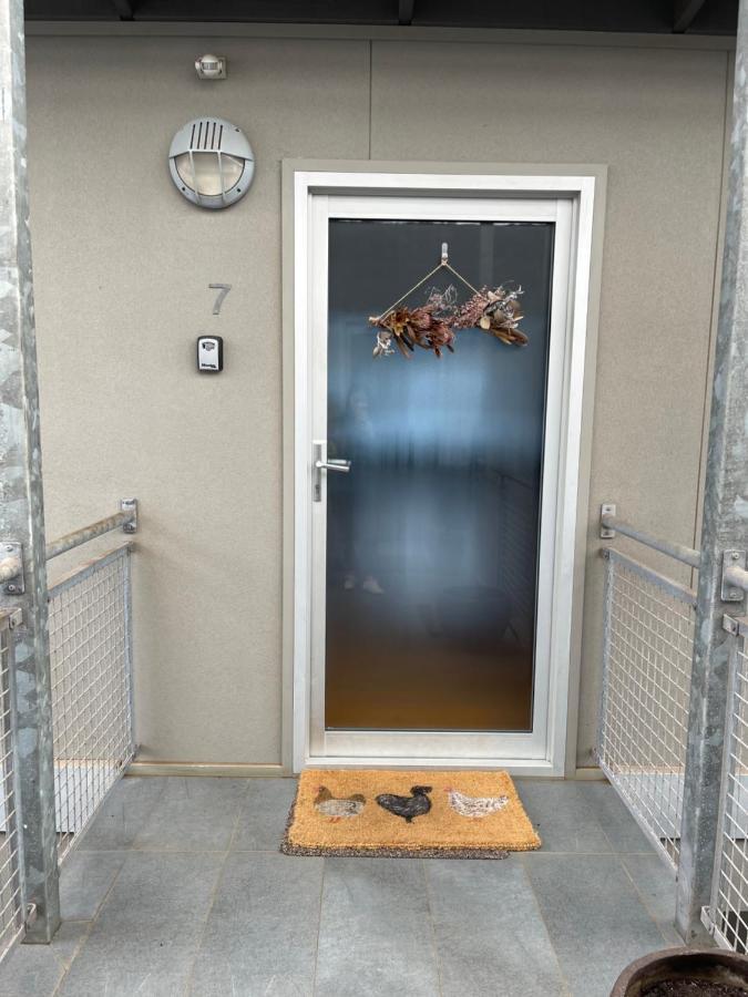 734 Apartment-2 Bedroom And 2 Bathroom Accommodation, Sleeps 4 マーガレットリバー エクステリア 写真